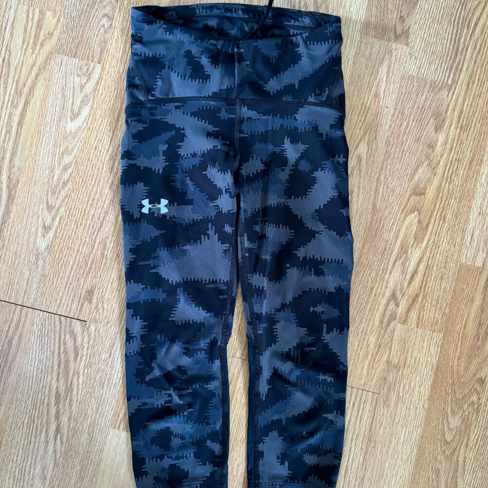 Under Armor heat Gear Capri compression  leggings  XS